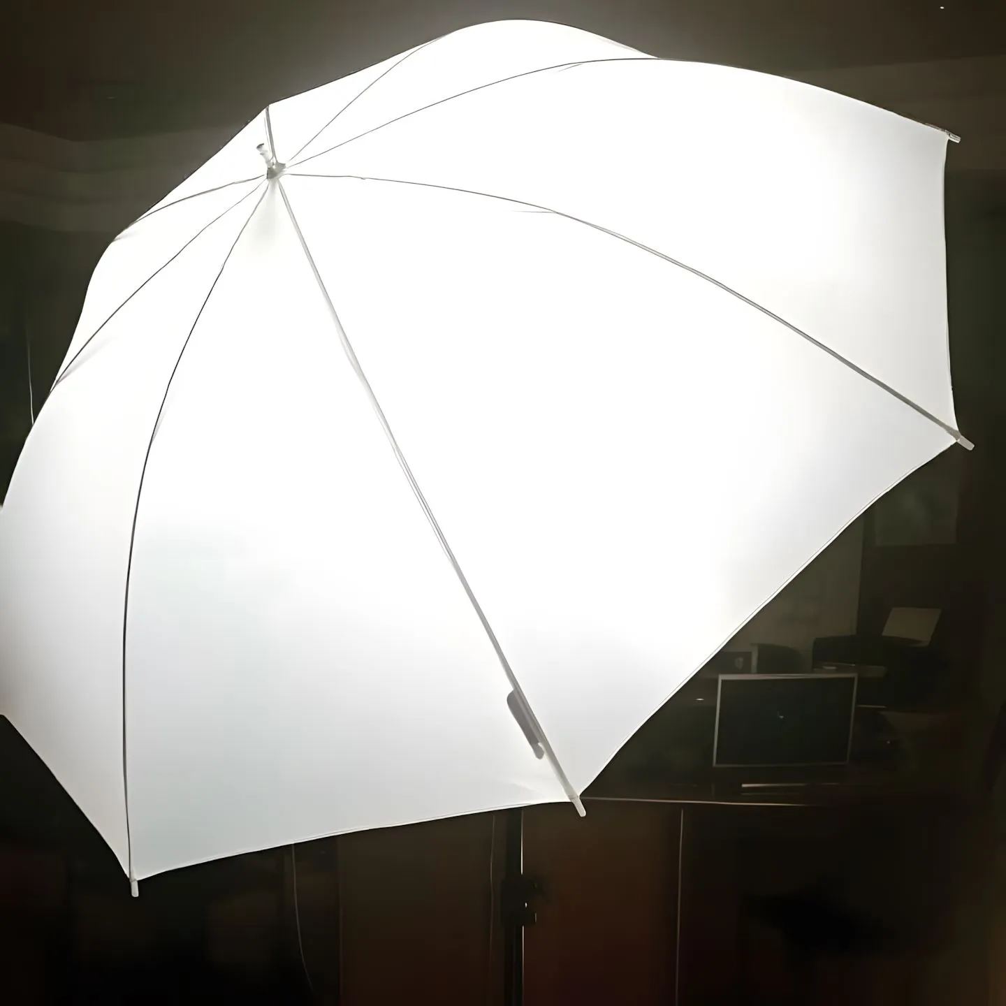 Softboxes & Umbrellas — Umbrella MZ LED176 A1 1