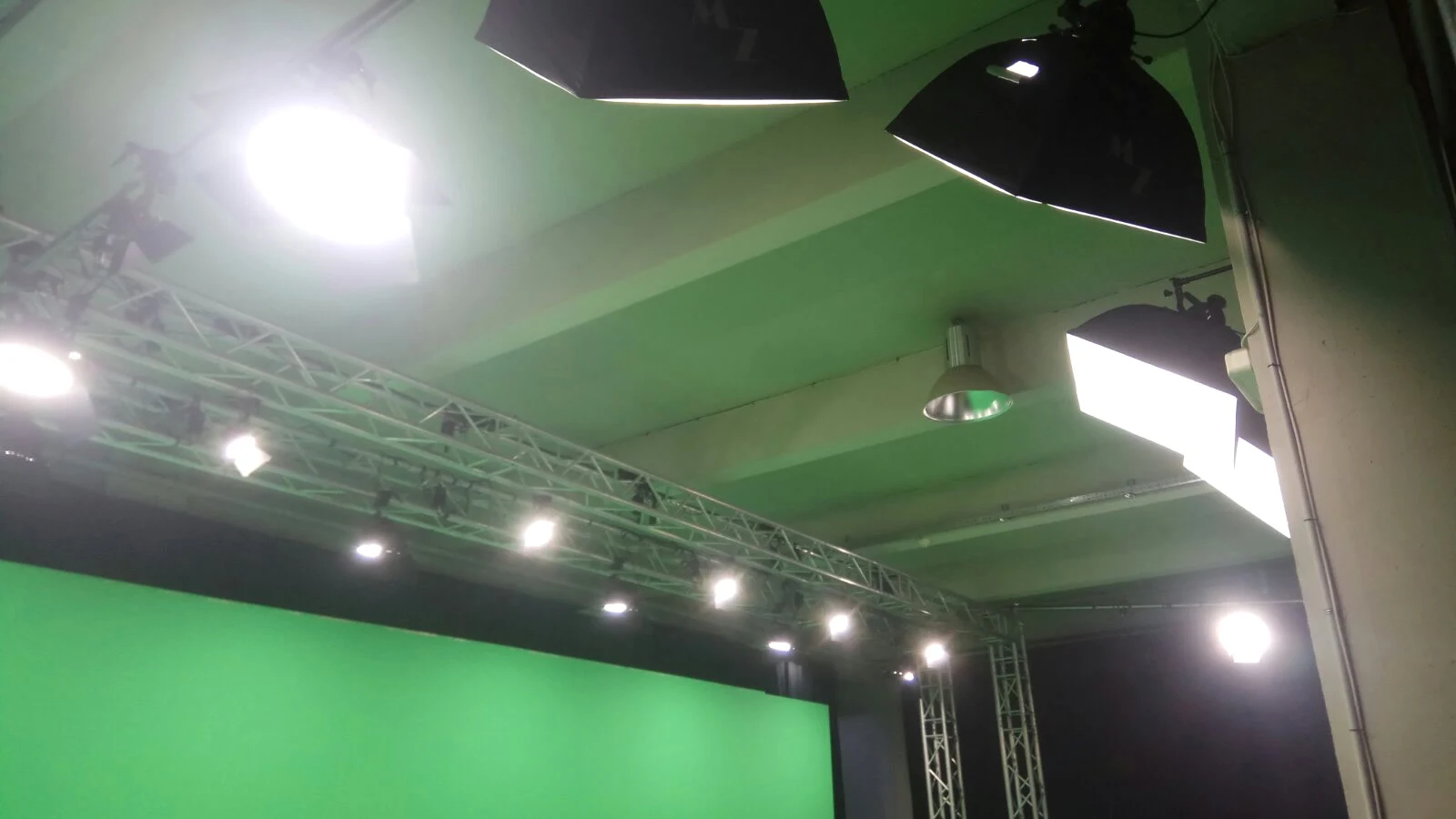 Green Screen Studio A4 69bdc8c7cb69b